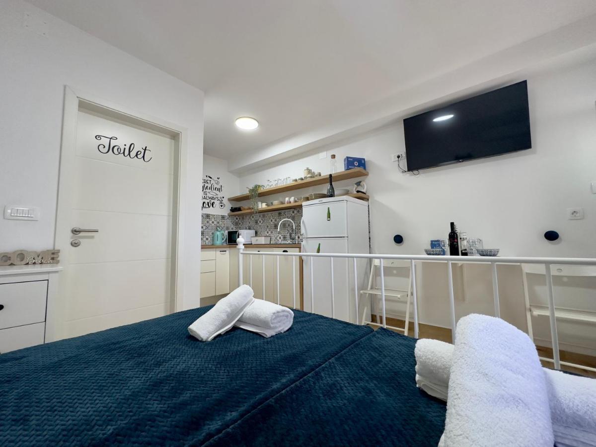 Matek Family & Studio Apartment 洛瓦尼斯卡 外观 照片
